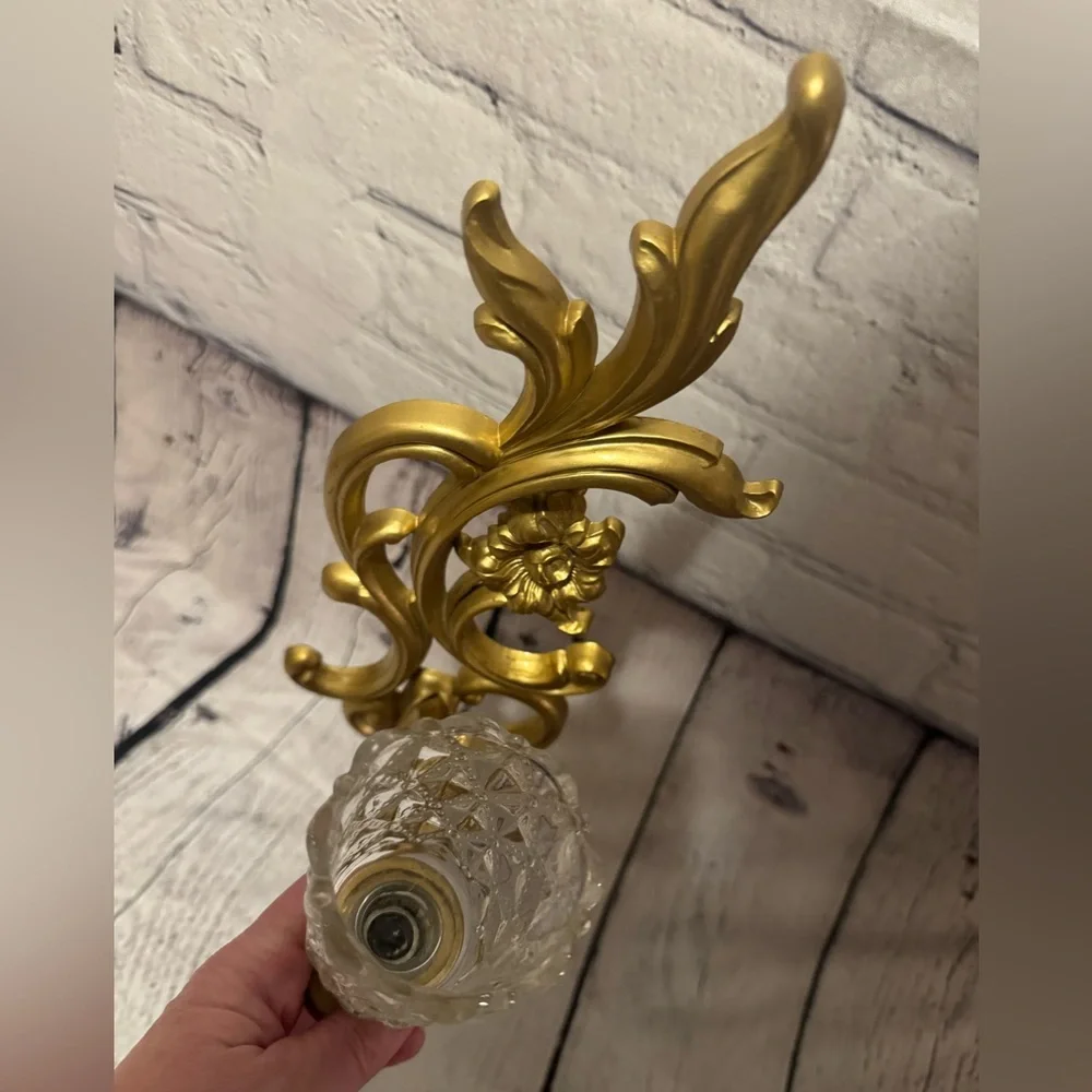 Syroco VTG Wall Sconce with Glass Holder - Picture 4 of 8